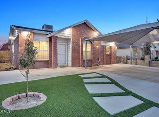 10408 Valle De Oro Dr, Socorro, TX 79927