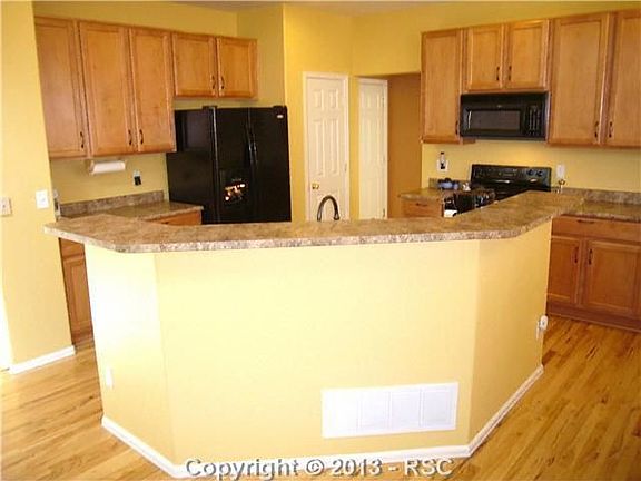 4th image of 2029 Dewhirst Dr