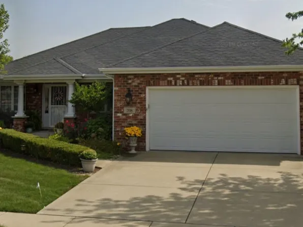708 Mallard Dr, New Lenox, IL 60451