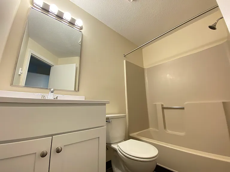 Sunset Ridge Apartments — Photo 61