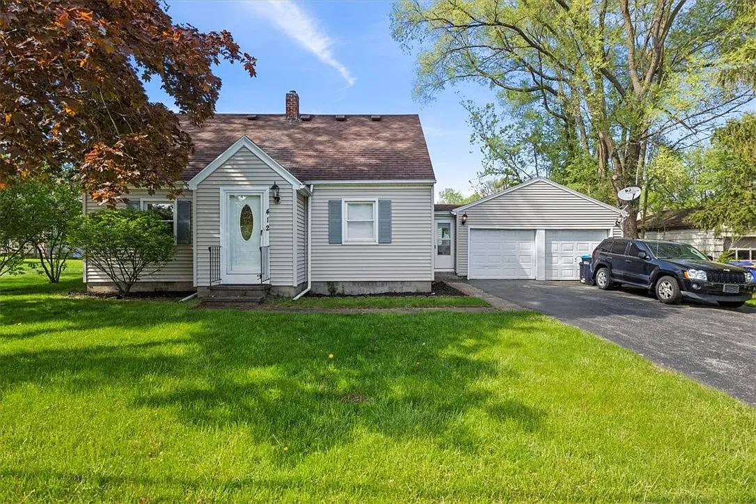 412 Deming St photo 1