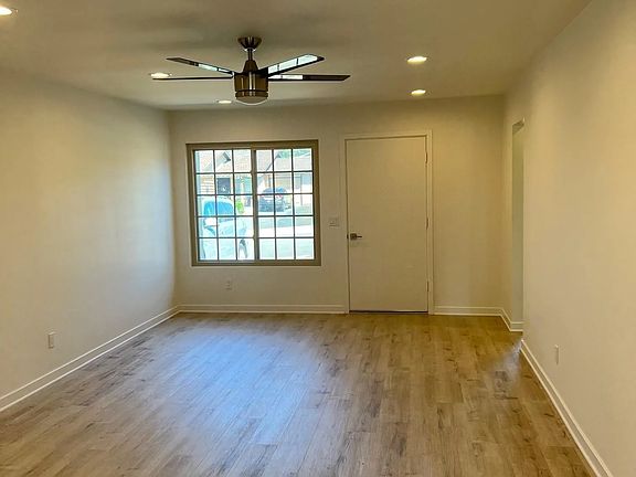 3rd image of 4579 Westridge Dr