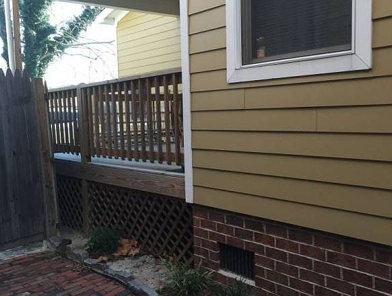 5th image of 715 Washington St