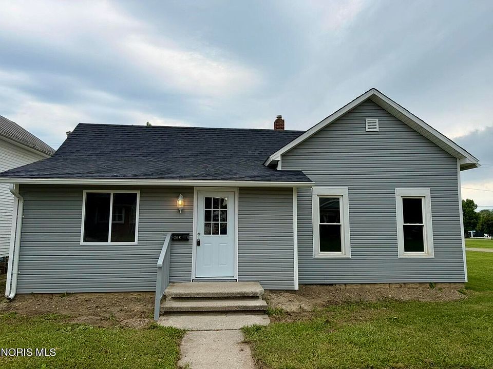 1st image of 206 Summit St