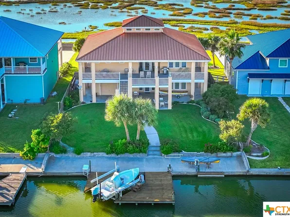 26 Northpointe Dr, Rockport, TX 78382