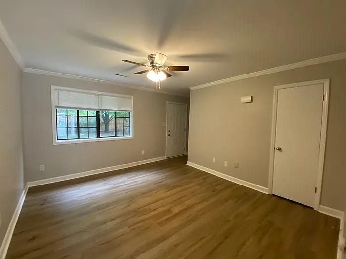 1110 Arbor Dr #1 — Photo 8