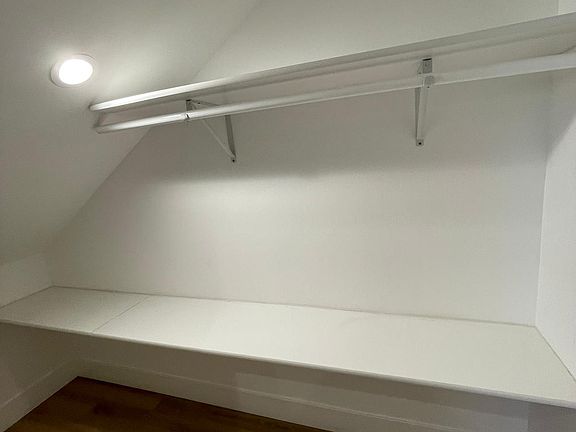 5th image of 6345 Farmdale Ave #5