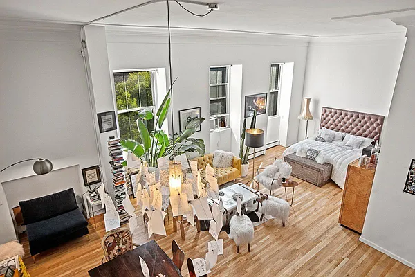 Rented by Keller Williams NYC | media 22