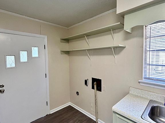 3rd image of 1002 Ogrady Dr APT 6