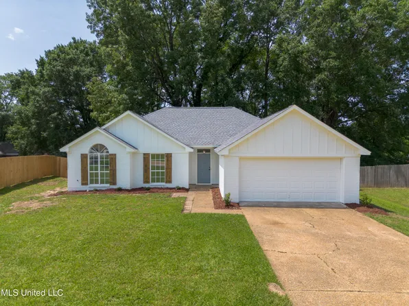 406 Twisted Oak Cv, Richland, MS 39218