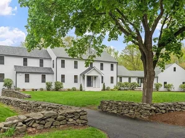 127 Lee Dr, Concord, MA 01742