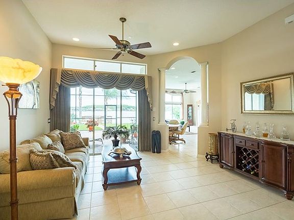 4th image of 16119 Ivy Lake Dr