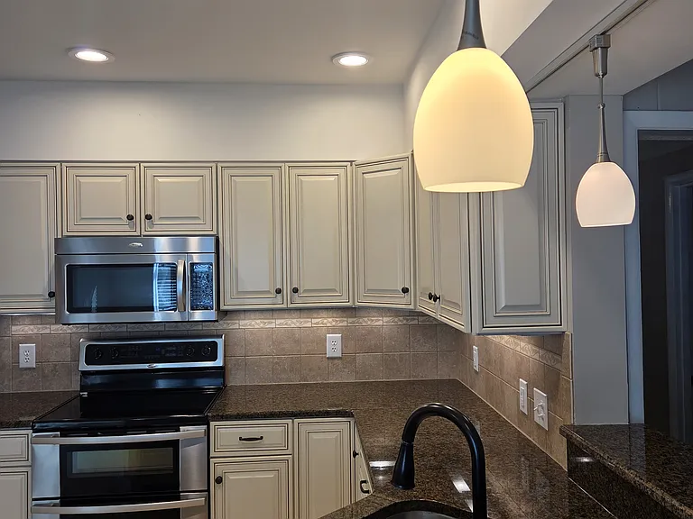10100 Lake Shore Dr — Photo 17