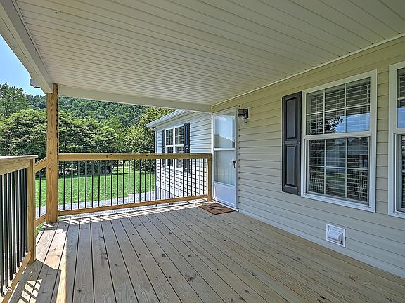 3rd image of 20078 Sierra Dr