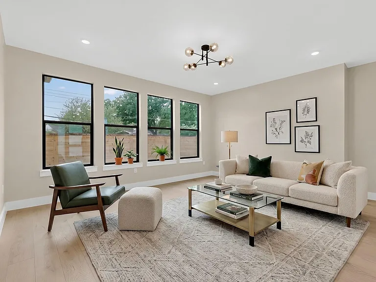 5018 Highland Ct — Photo 4