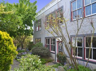 195 2nd St, Langley, WA 98260