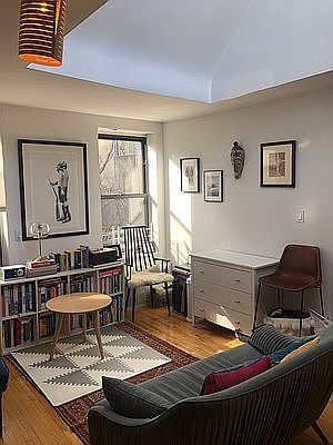 2nd image of 320 E 19th St APT 3B