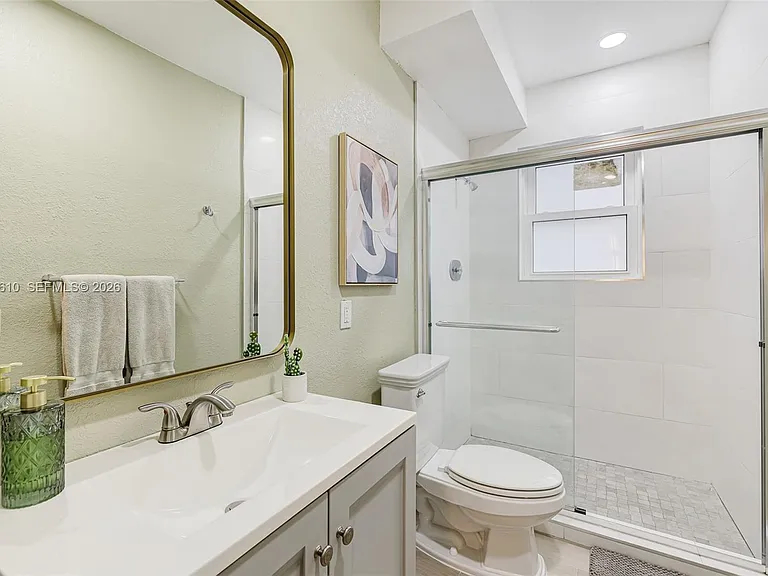 1018 Meridian Ave #2 — Photo 15