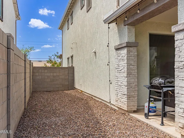 3746 E Earll Dr — Photo 36
