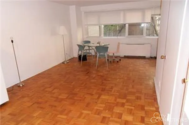 Rented by City Connections Realty | media 10