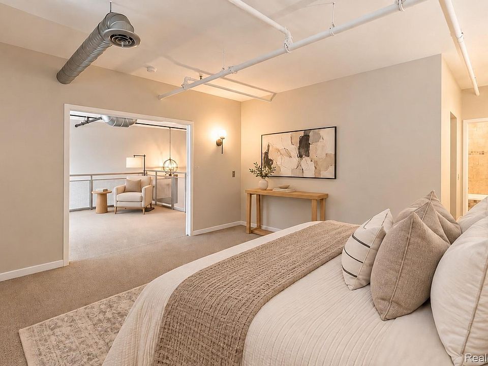 100 N Center St Unit 302, photo 25