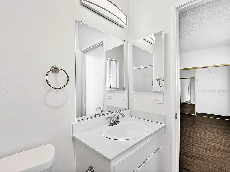 10749 Francis Pl — Photo 22