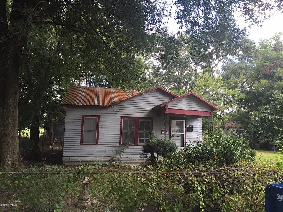 2nd image of 245 E Clinton St