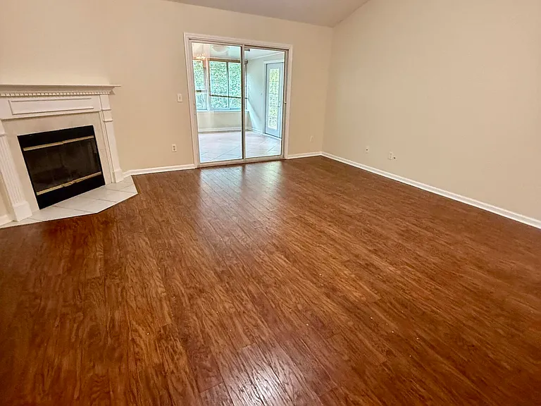 3150 Highland Grove Dr — Photo 6