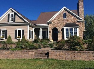 1 Skipper Hill Ln, Ballston Spa, NY 12020