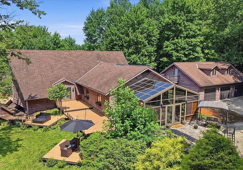 1st image of 1221 Wittmer Rd