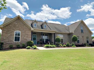 298 Mitchell Creek Rdg, Wetumpka, AL 36093