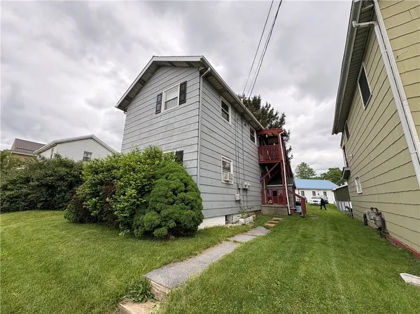 204 N Main St, Punxsutawney, PA 15767