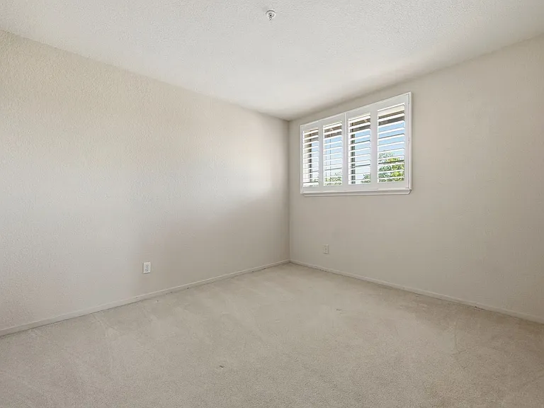 4125 Fireside Ct — Photo 33