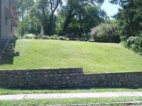 Beautiful lawn area for entertaining!