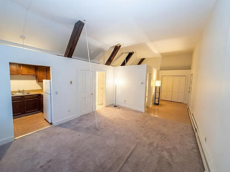 213 Partition St #4D — Photo 3