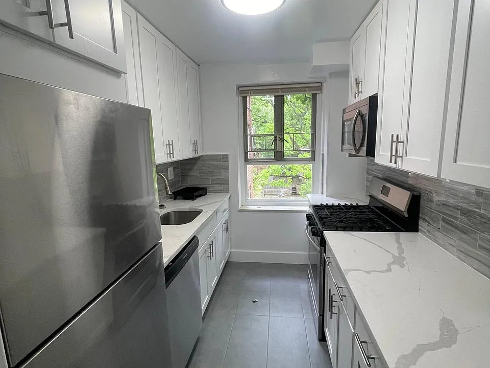 71st Cres