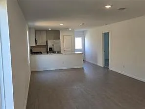 3 bed, 2.0 bath, $1,697 — Photo 4