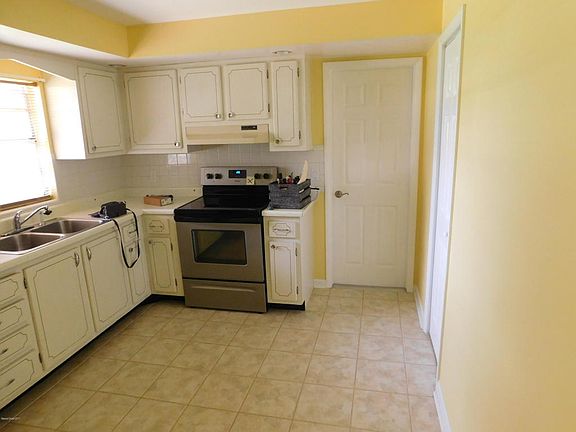 4th image of 2913 Conway Dr