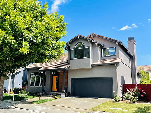 2nd image of 5642 Bergamo Ct