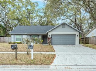 1559 Long Pond Dr, Valrico, FL 33594