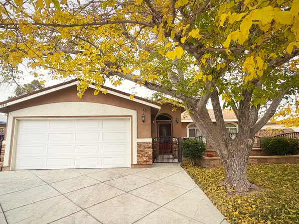 43340 27th St W, Lancaster, CA 93536