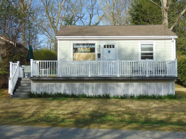 17 Glimmer Gln E, Colchester, CT 06415