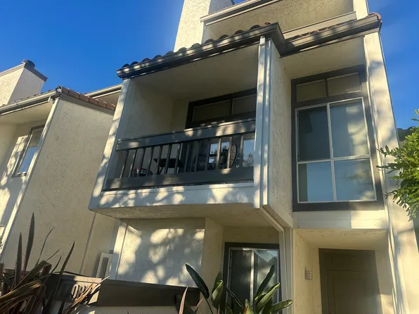 17083 Palisades Cir, Pacific Palisades, CA 90272
