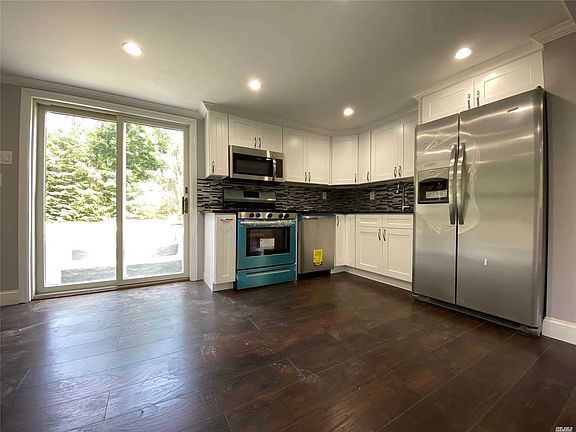 5th image of 61 Fireside Ln