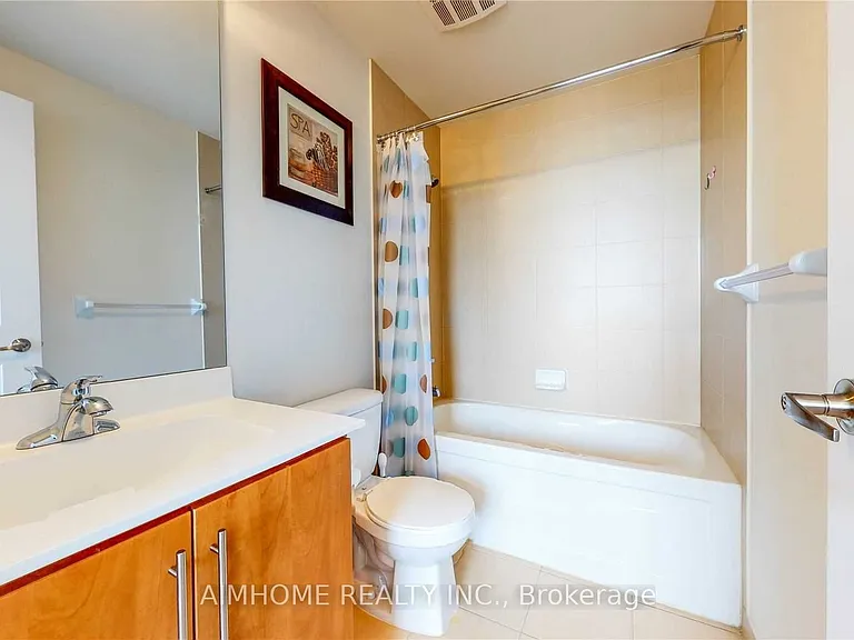 330 Burnhamthorpe Rd W #2907 — Photo 15