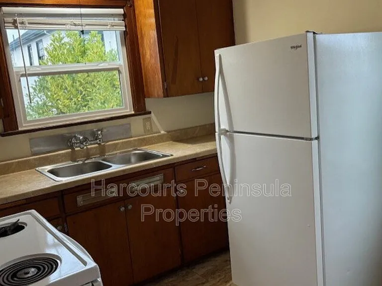 949 Washington Ave #A — Photo 9