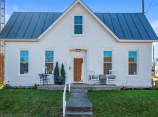 233 W Franklin St, Winchester, IN 47394