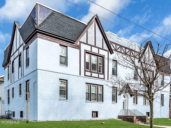 2nd image of 922 4th Ave APT 3A