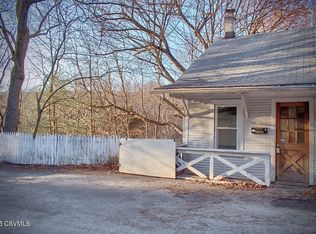 1631 E Webster St, Coal Township, PA