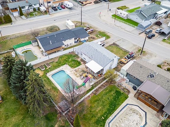 4th image of 885 Camelia Rd